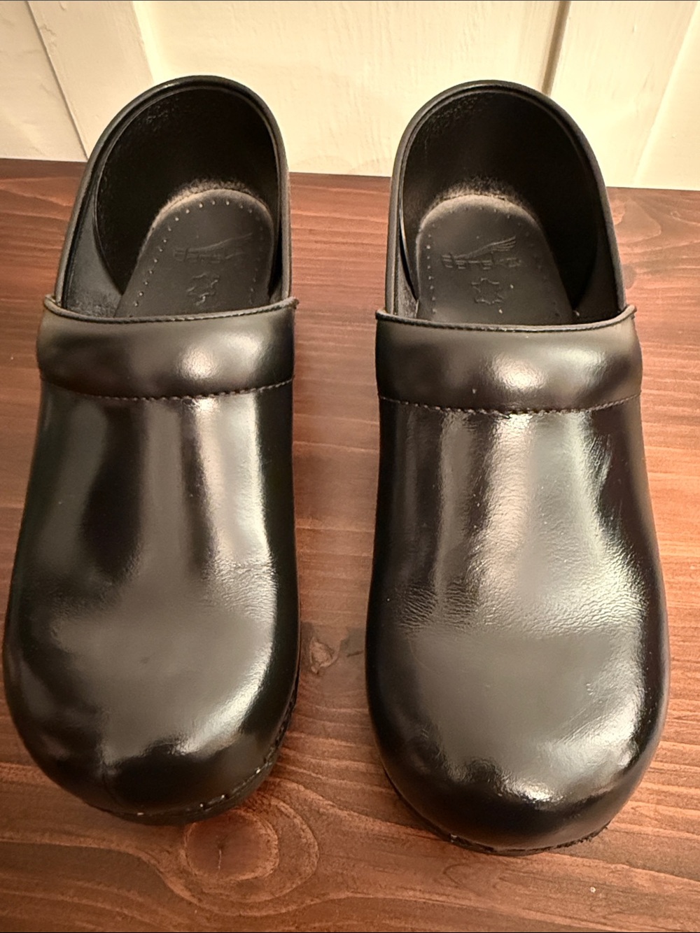 Mens Dansko Black Leather Professional Clogs EU 41 Slip Resistant  Comfort